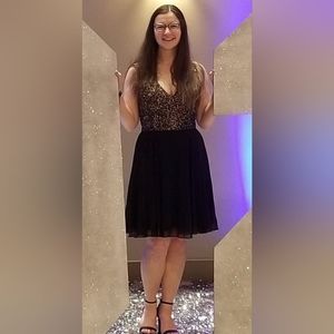 M - Apricot - Black Dress with Gold Sequins